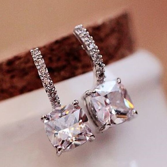 💥 925 Silver Plated Micro Pave Diamond CZ Dangling Earring for Women, HA4538